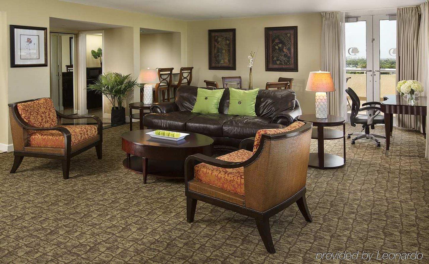 Doubletree By Hilton Hotel Deerfield Beach Boca Raton Exterior photo